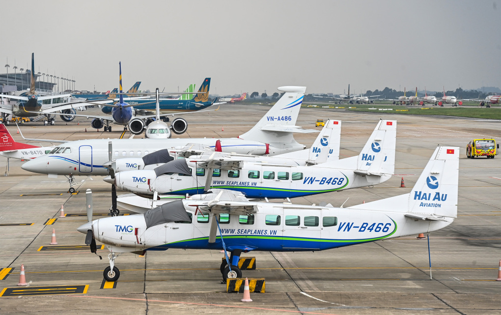 Máy bay đỗ tại sân bay Nội Bài. Ảnh: Giang Huy